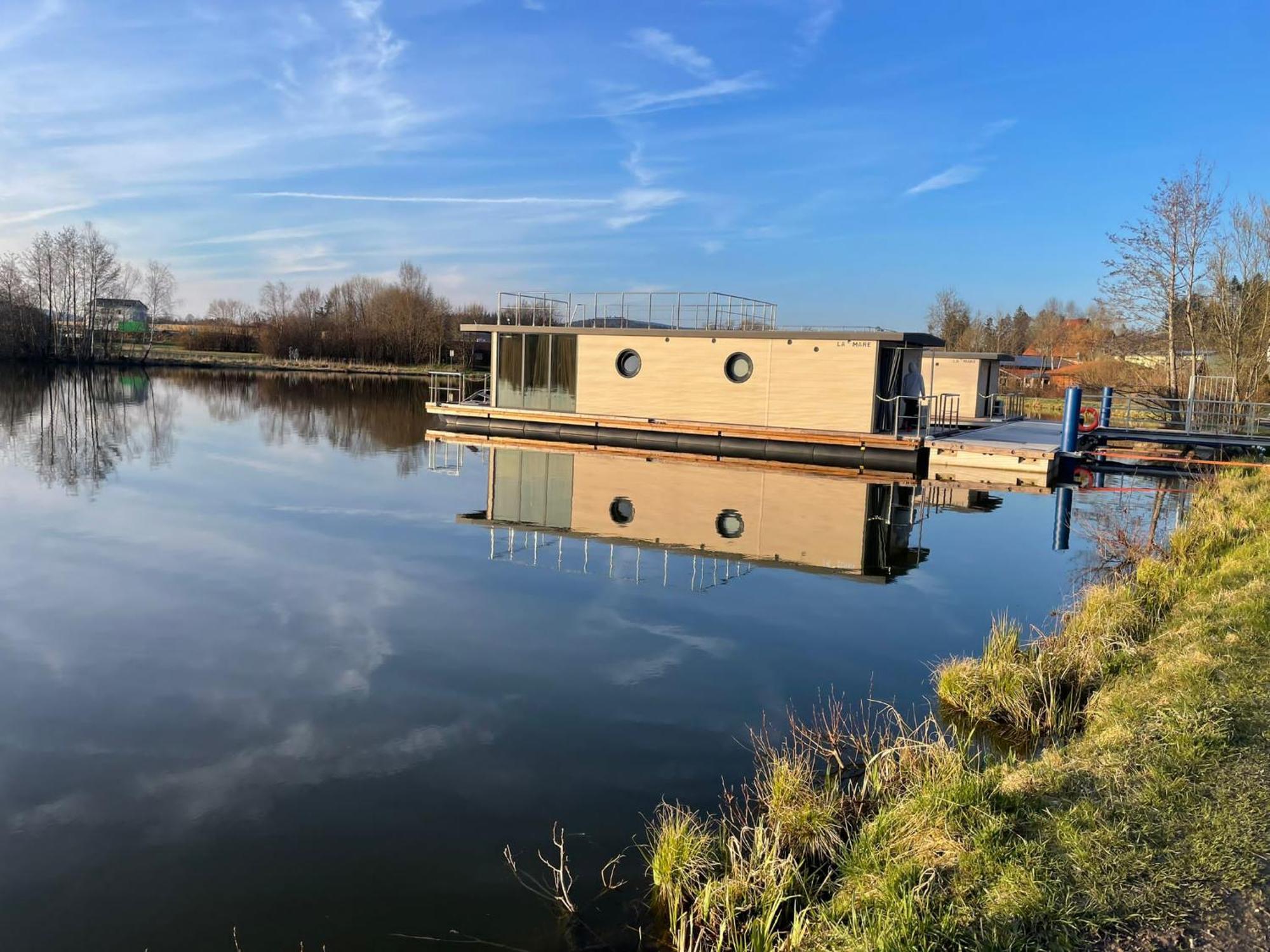Waidlerland Hausboot 1 Hotell Waldkirchen Eksteriør bilde